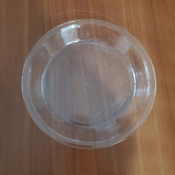 TWO Pyrex pie dishes - Picture 3 of 6